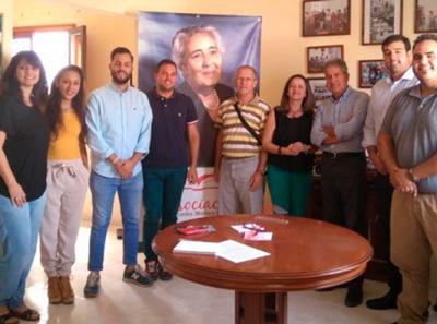 Reunión con los portavoces de los distintos partidos políticos en el Ayuntamiento de Arrecife (24/07/2018)